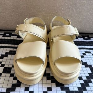 Brand new Dr. Martens platform sandals size 8
